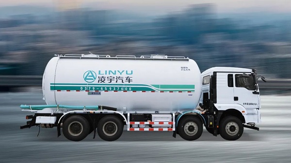 凌宇干混砂浆车